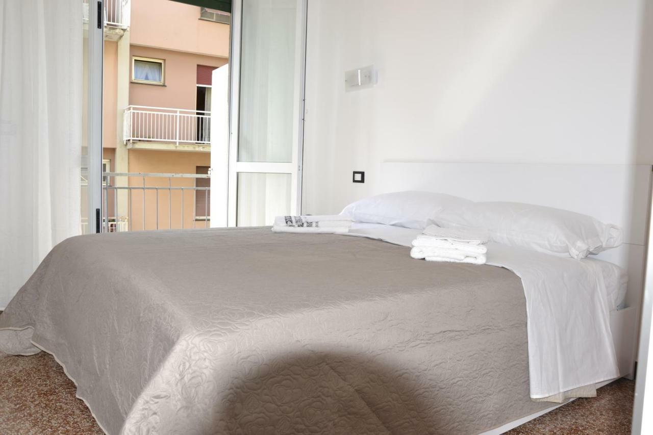 Il Nido Di Quarto Con Park Auto Macchine Piccole Segmento B 热那亚 外观 照片